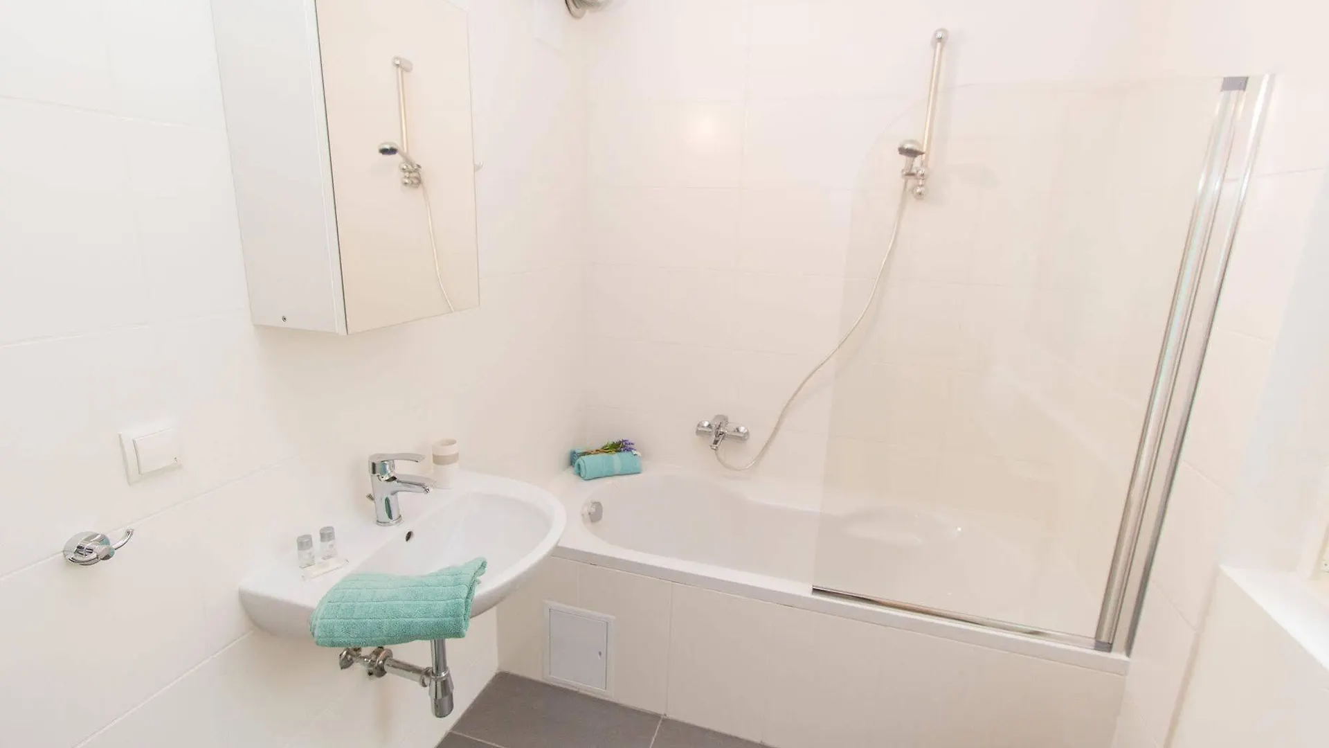Checkvienna Apartment Veitingergasse II